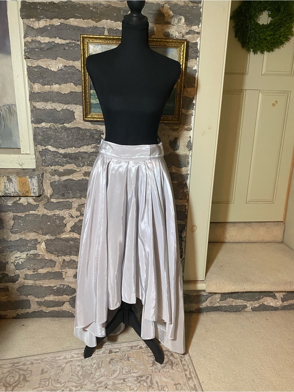 VENUS Silver High-Low Shimmery Pleated Skirt